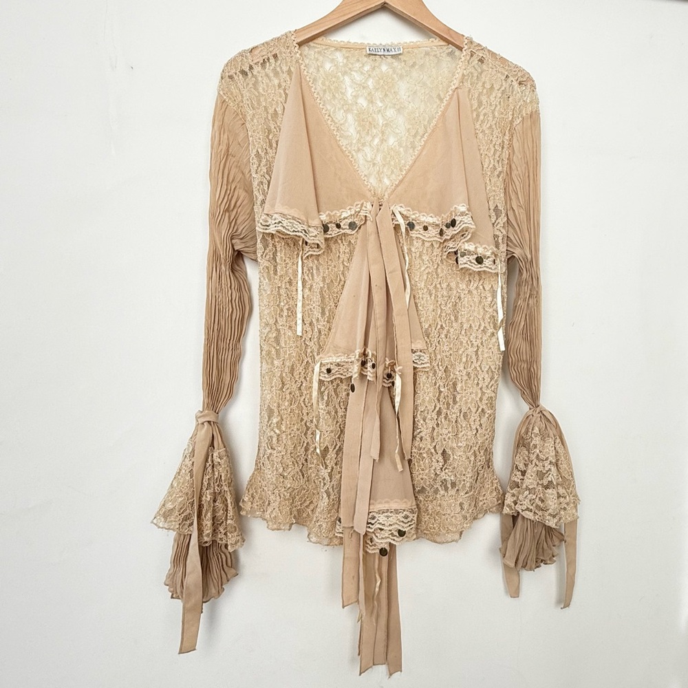 kaelyn max ii lace top